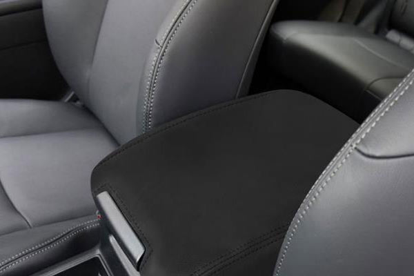 手持式色差儀在汽車內(nèi)飾件色差檢測(cè)與管理中的應(yīng)用