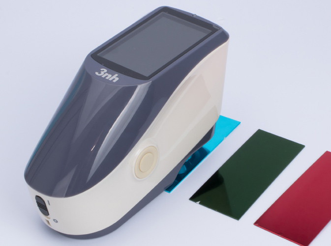 分光測色儀波長間隔和半寬帶有何不同？